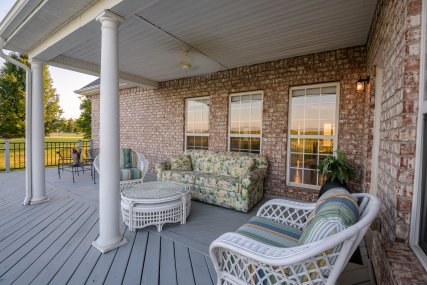 Back-Porch-132-North-Point-Drive-Shelbyville-TN-Real-Estate-1